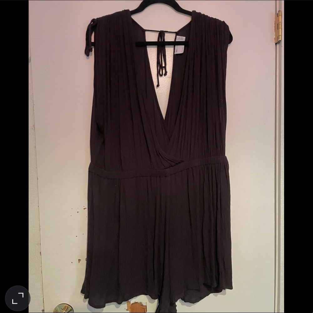 ASOS Design Curve Black Beach Romper with Plunge Neck in Size 18!